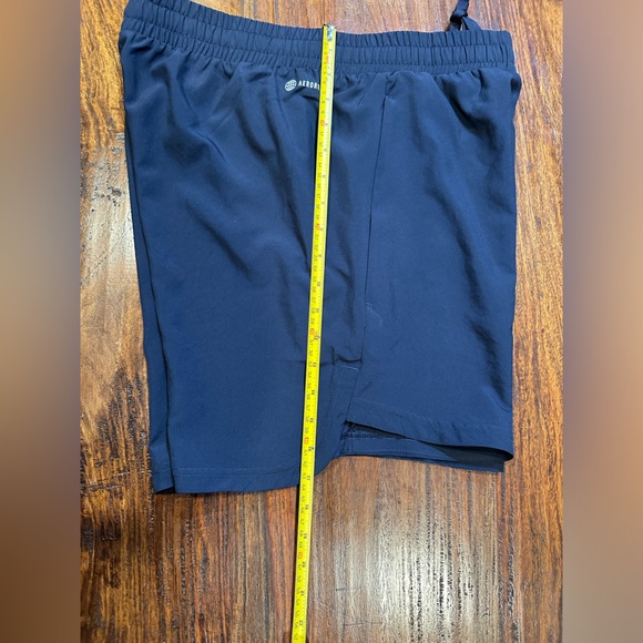 NWT! ADIDAS Mens AEROREADY DESIGNED FOR MOVEMENT SHORTS 7" Legend Ink - Picture 9 of 9